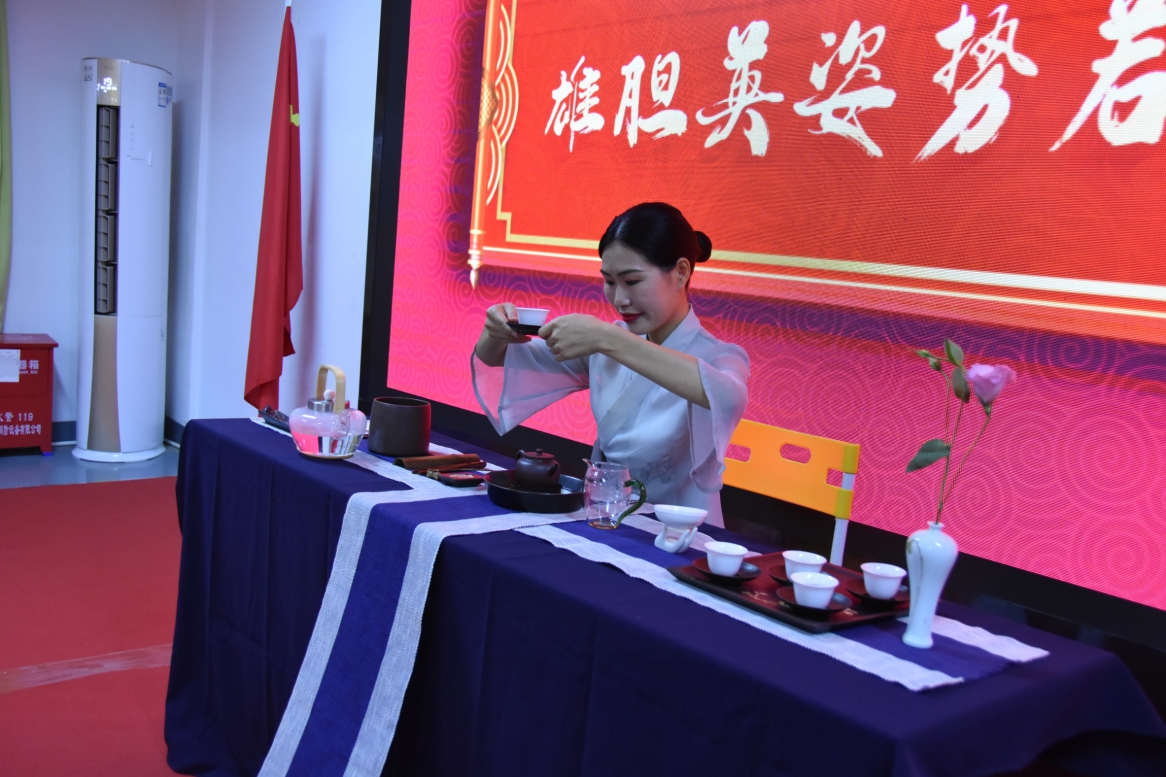 礼遇老兵,美鲜星厨给您最好的! 礼遇老兵,美鲜星厨给您最好的!