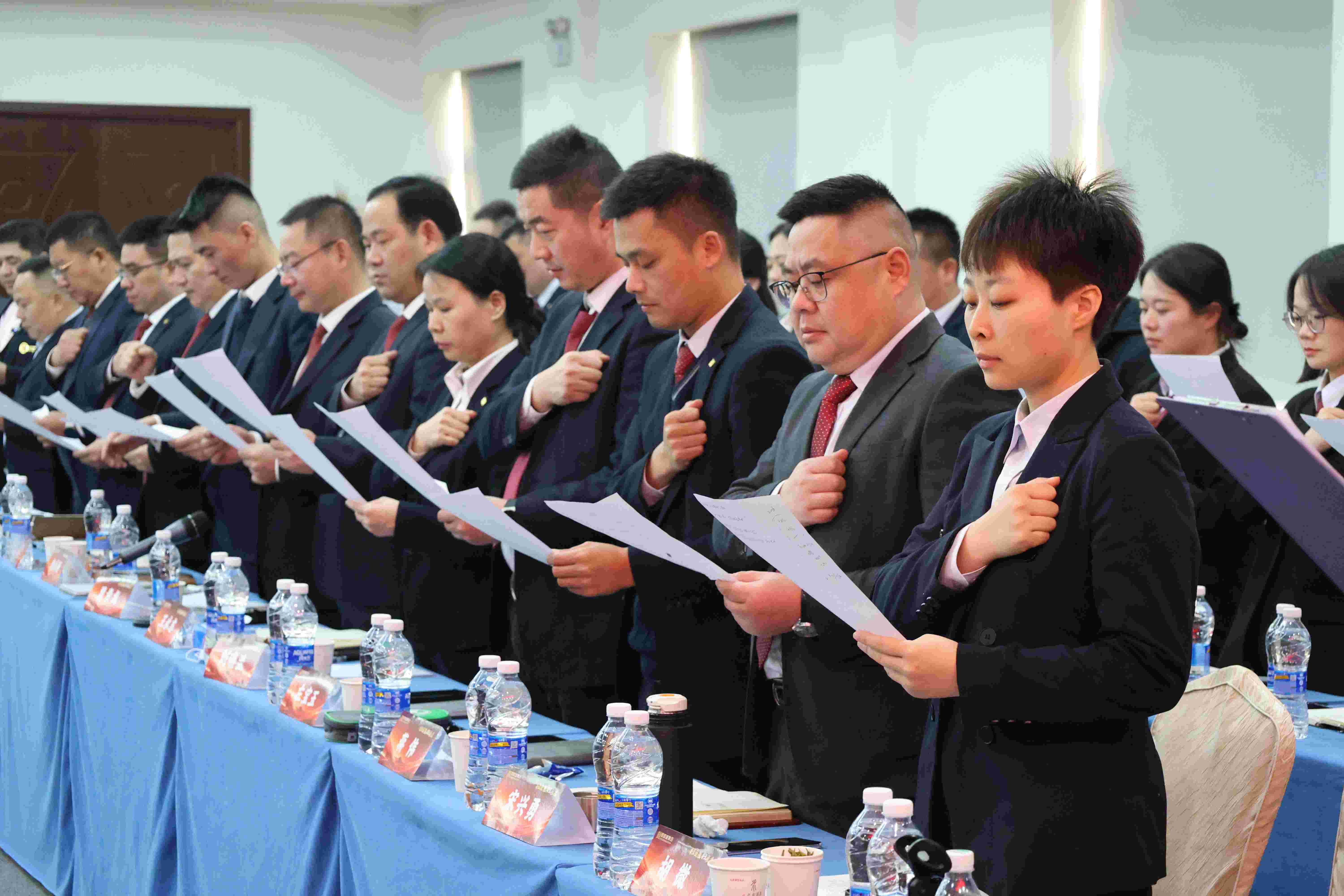 专业致胜 专注锐进 | 鼎和盛集团2025年度战略大会圆满落幕! 专业致胜 专注锐进 | 鼎和盛集团2025年度战略大会圆满落幕!